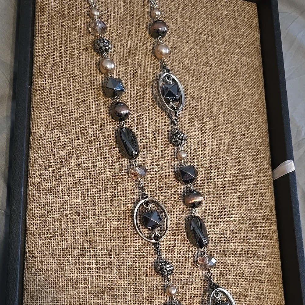 Premier Designs Elegant Black and Silver Necklace
